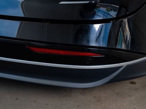 Used 2024 Lucid Air Touring AWD/4WD image 16