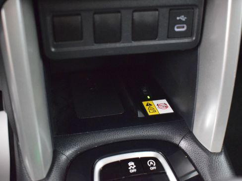 Used 2023 Toyota Corolla Cross LE image 15