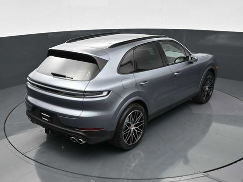 New 2026 Porsche Cayenne S AWD/4WD image 34