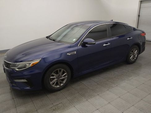 Used 2020 Kia Optima LX FWD image 2