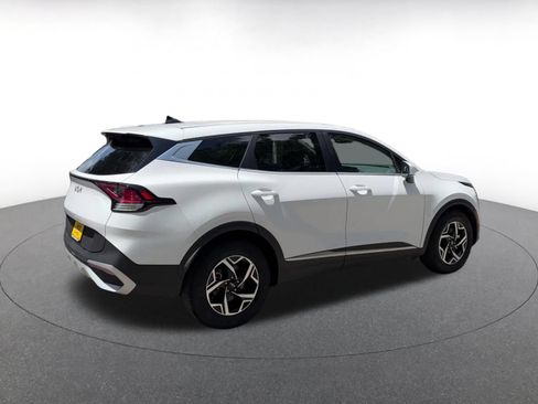 Used 2025 Kia Sportage LX FWD image 14