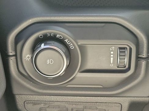 Used 2026 Jeep Wrangler Rubicon image 27