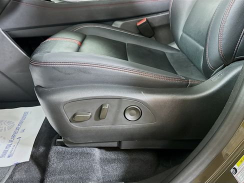Used 2024 Chevrolet Traverse RS AWD/4WD image 20