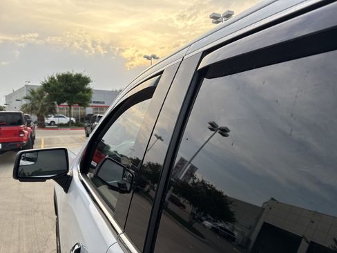 Used 2022 GMC Sierra 1500 SLT image 14