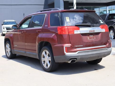 Used 2017 GMC Terrain SLE w/ Convenience Package FWD image 3