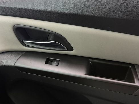 Used 2013 Chevrolet Cruze LT w/ All-Star Edition FWD image 27