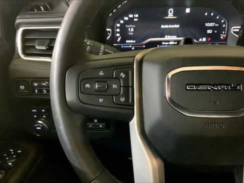 Used 2023 GMC Yukon XL Denali w/ Advanced Technology Package image 23