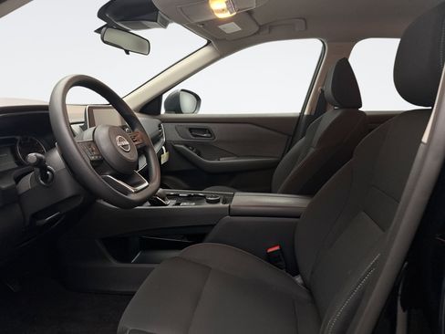 Used 2023 Nissan Rogue S AWD/4WD image 9