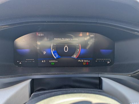 Used 2024 Volkswagen Taos SE image 14