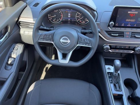 New 2025 Nissan Altima 2.5 SV image 15