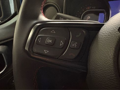 Used 2024 Jeep Wrangler Unlimited Rubicon AWD/4WD image 19
