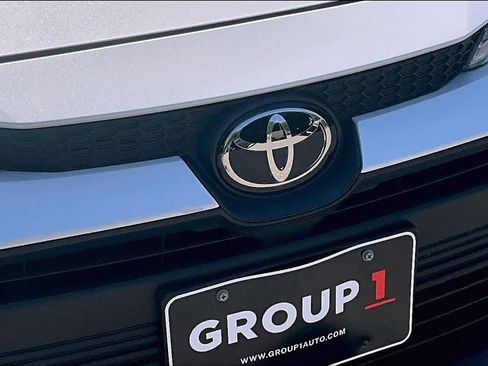 Used 2024 Toyota Corolla LE FWD image 29