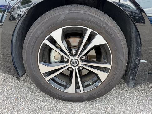 Used 2022 Nissan Sentra SV FWD image 4