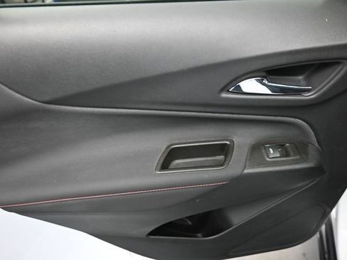 Used 2022 Chevrolet Equinox RS FWD image 19