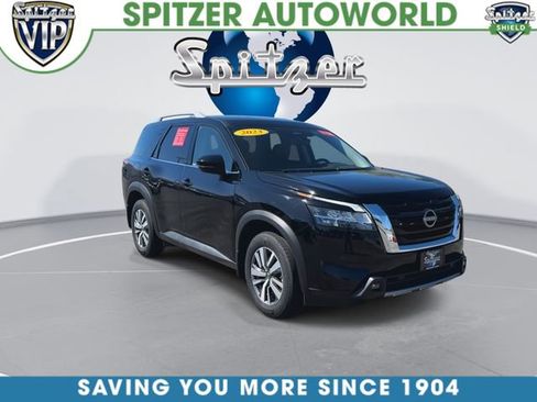 Used 2023 Nissan Pathfinder SL AWD/4WD image 2