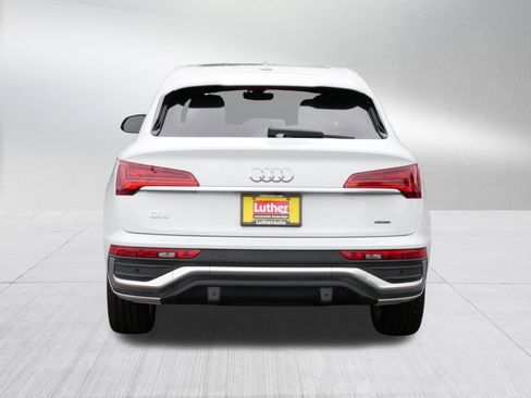 Used 2021 Audi Q5 2.0T Premium Plus w/ Premium Plus Package AWD/4WD image 6