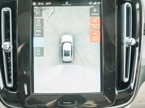 New 2026 Volvo XC40 B5 Ultra w/ Protection Package Premier image 44