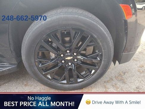 Used 2023 Chevrolet Tahoe Premier w/ Advanced Technology Package AWD/4WD image 9