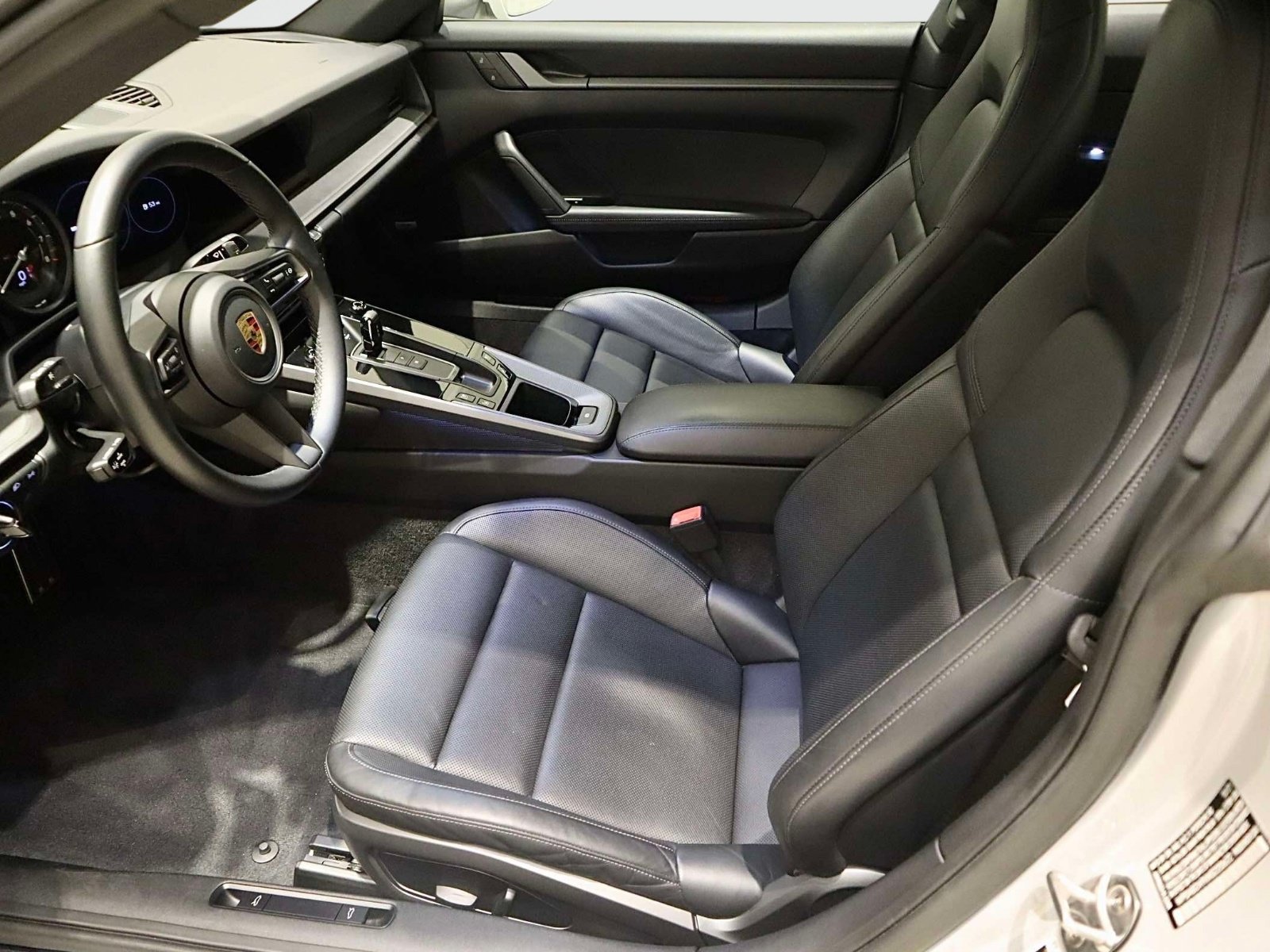Used 2022 Porsche 911 Carrera 4S AWD/4WD image 19