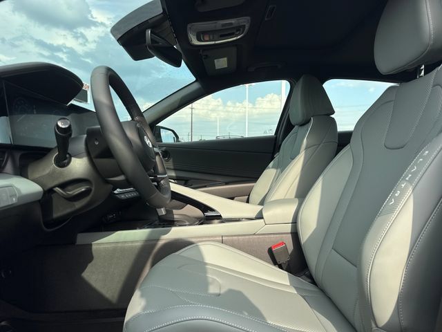 New 2026 Hyundai Elantra Limited FWD image 11