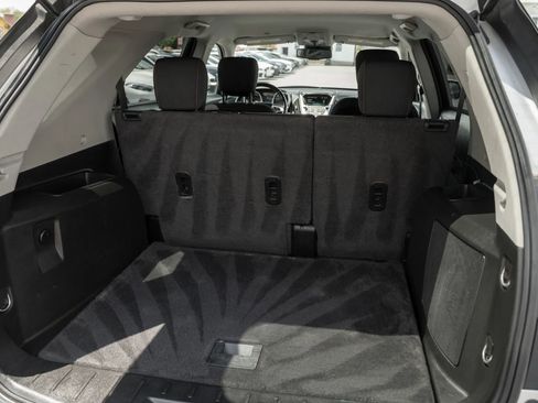 Used 2016 Chevrolet Equinox LT w/ Convenience Package FWD image 9