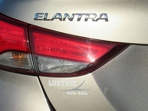 Used 2014 Hyundai Elantra SE w/ Option Group 02 image 32