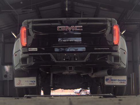 Used 2022 GMC Sierra 3500 Denali image 8