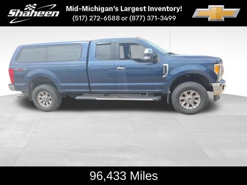 Used 2017 Ford F250 XLT w/ XLT Premium Package AWD/4WD image 2