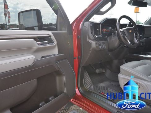 Used 2024 Chevrolet Silverado 2500 LT w/ All Star Edition AWD/4WD image 11