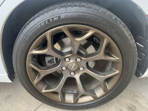 Used 2017 Chrysler 300 S w/ 300S Premium Group RWD image 43