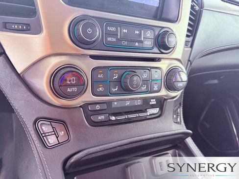 Used 2019 GMC Yukon Denali w/ Open Road Package RWD image 14