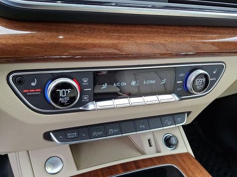 Used 2023 Audi Q5 2.0T Premium Plus w/ Premium Plus Package image 16