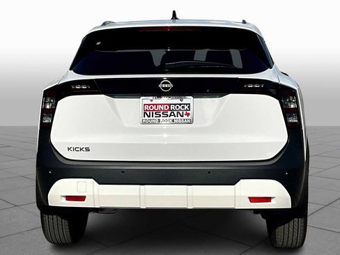 New 2026 Nissan Kicks SV image 4
