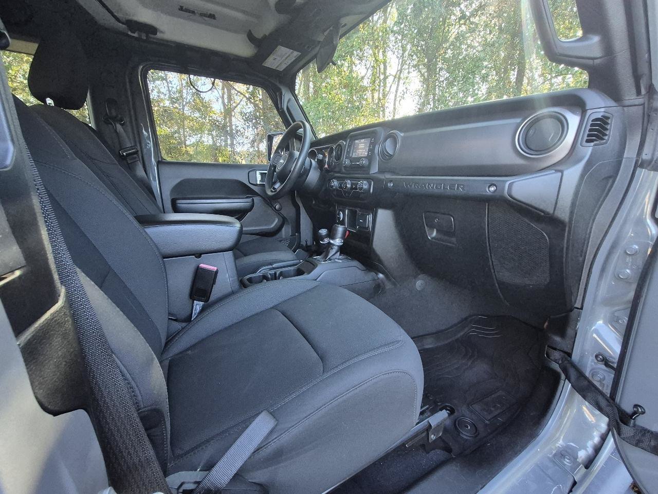 Used 2021 Jeep Wrangler Sport AWD/4WD image 16