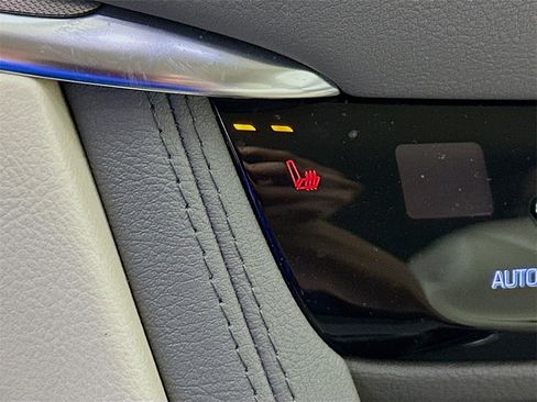 Used 2020 Cadillac XT5 Premium Luxury image 20