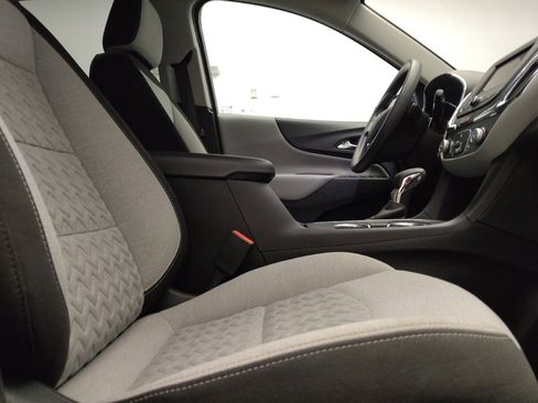 Used 2022 Chevrolet Equinox LT FWD image 21