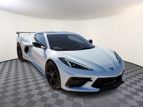 Used 2022 Chevrolet Corvette Stingray Premium Cpe w/ Z51 Performance Package image 6