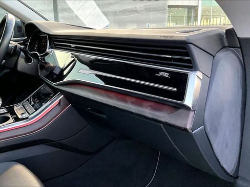 Used 2022 Audi Q8 Premium Plus w/ Premium Plus Package AWD/4WD image 24