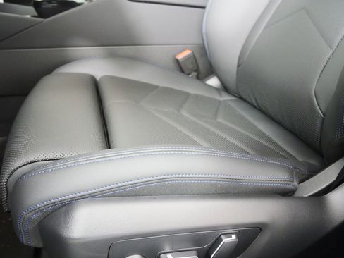 New 2026 BMW 530i 530i image 9