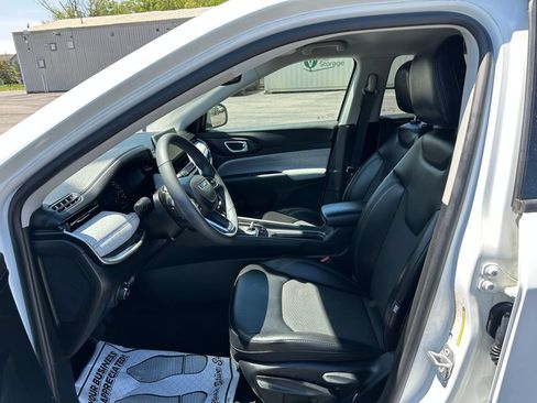 Certified 2022 Jeep Compass Latitude AWD/4WD image 20