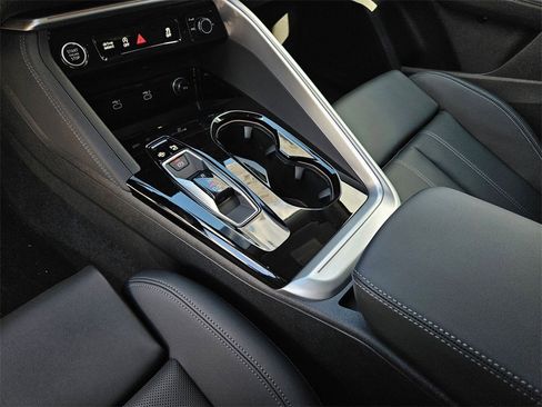 New 2025 Audi Q5 Premium Plus image 14