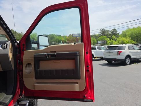 Used 2011 Ford F250 Lariat w/ Lariat Interior Pkg image 26