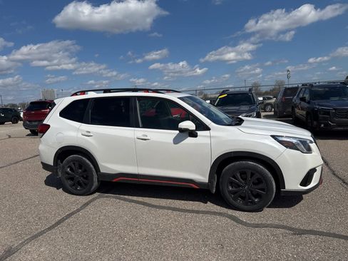 Used 2023 Subaru Forester Sport image 9