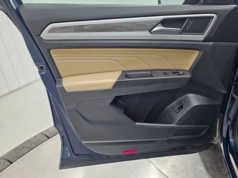 Used 2022 Volkswagen Atlas Cross Sport SE AWD/4WD image 28