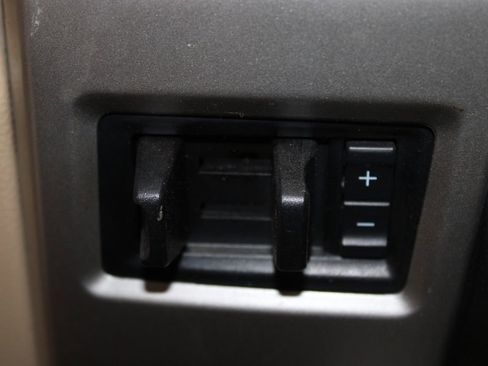 Used 2017 Ford F250 Lariat w/ Lariat Ultimate Package image 32