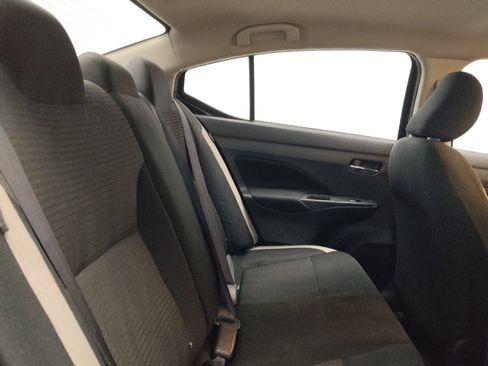 Used 2021 Nissan Versa SV FWD image 19