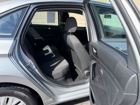 Used 2019 Volkswagen Jetta S w/ Driver Assistance Package FWD image 4