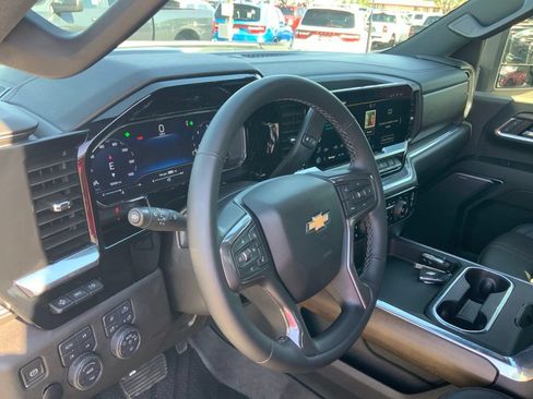 Used 2025 Chevrolet Silverado 3500 High Country w/ High Country Premium Package AWD/4WD image 16
