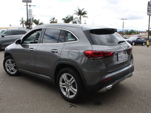 Used 2023 Mercedes-Benz GLA 250 w/ Premium Package image 3