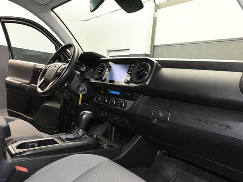 Used 2022 Toyota Tacoma SR AWD/4WD image 26